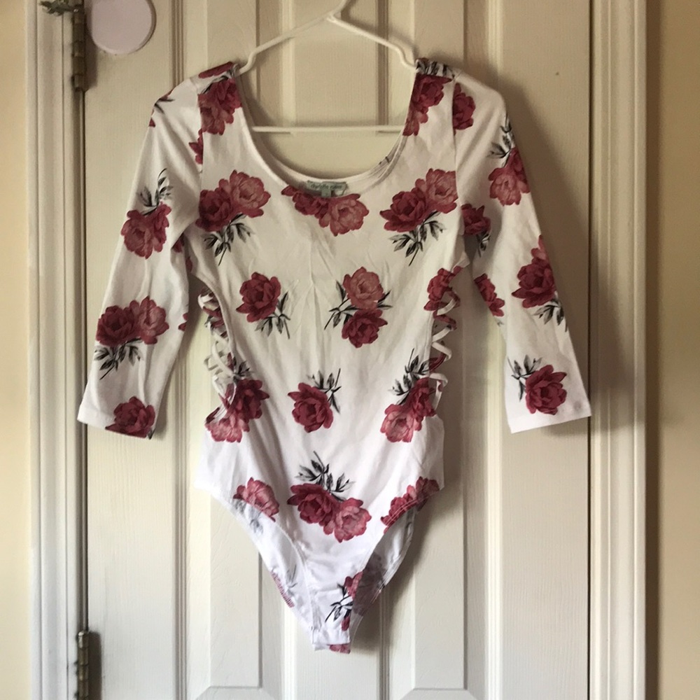 floral onesie, never worn